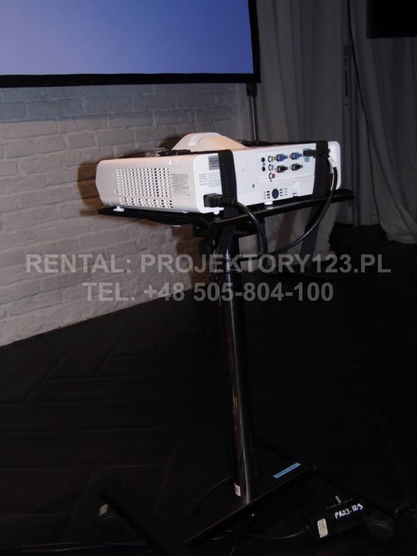 PROJEKTORY123 - wynajem projektora krótkoogniskowego PANASONIC